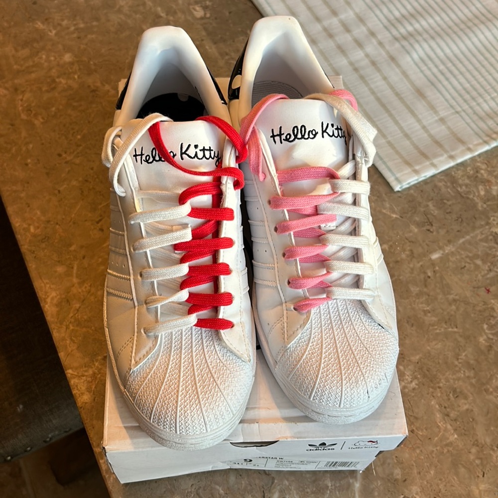 Women’s Hello Kitty Adidas Superstar Size 9 Shoes